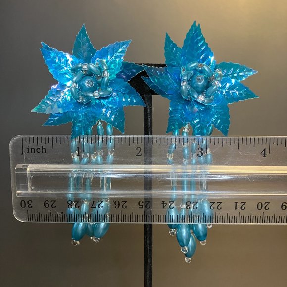 Vintage Turqouise Blue Leaf Beaded Dangle Clip-on Earrings - Picture 7 of 8